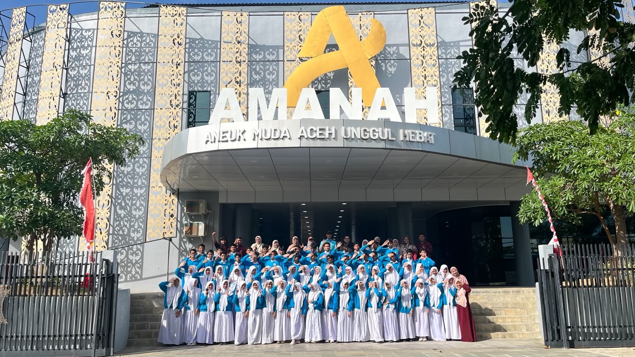 Outing Class  SMP Islam Al-Azhar Cairo Banda Aceh Grade VII dan IX